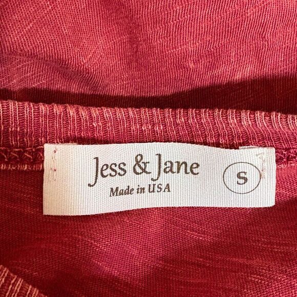 Jess &  Jane Circles Long Sleeve Tee Size Small Red - Picture 5 of 6